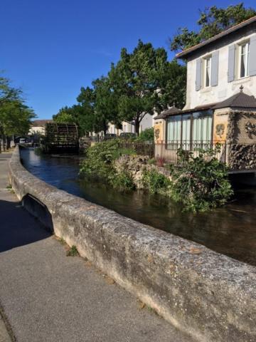 Maison de charme Isle sur la Sorgue LʼIsle-sur-la-Sorgue Extérieur photo